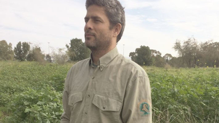 &quot;הם הורגים חוגלות, צדים חוחיות כדי לשים אותן בכלובים ורוצחים דורבנים במכות בראש כדי שהבשר לא ייהרס&quot;. ממונה האכיפה און ולנסי