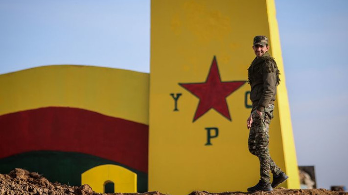 לוחם כורדי בסוריה, צילום: רויטרס