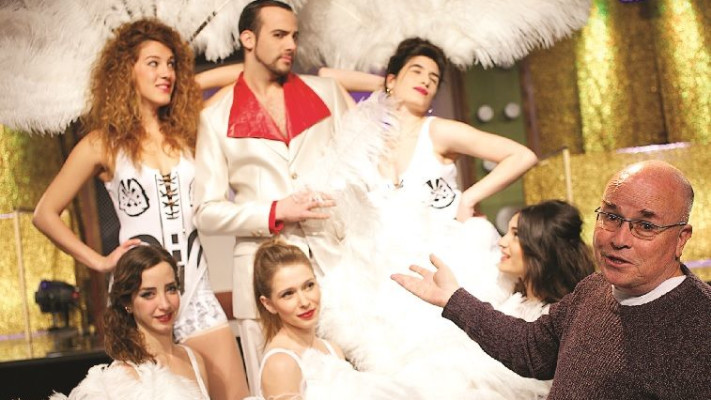 יורם לוינשטיין עם צוות ''פסטיבל סן רמו'' (צילום: רדי רובינשטיין, יח''צ)