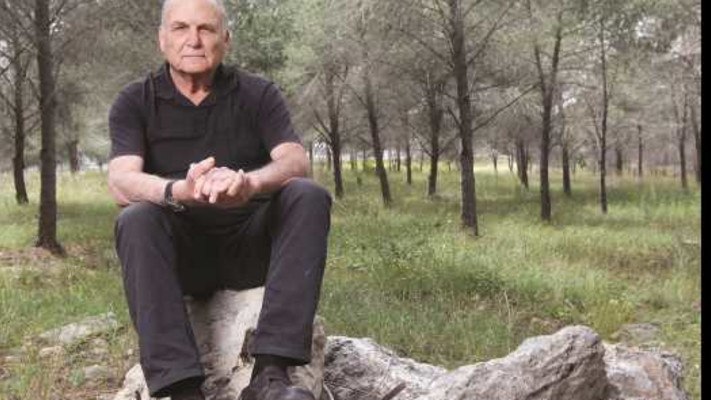 גיורא זורע כיום