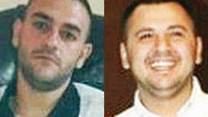 דוד שימול וניר עוזיאל. כנופיית ההיי-טק