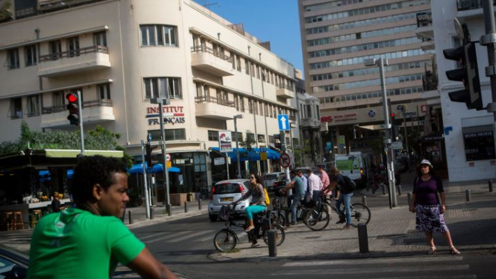 "אוטוסטרדות מיוחדות לאופניים", רוכבי אופניים בתל אביב. צילום: מרים אלסטר, פלאש 90