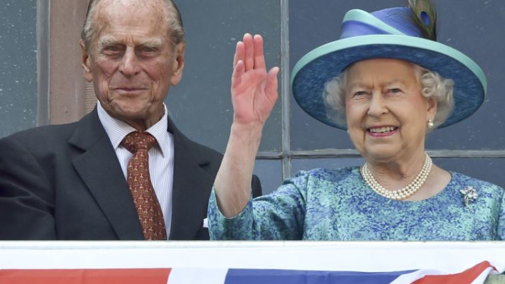 המלכה אליזבת' ה-2 והנסיך פיליפ