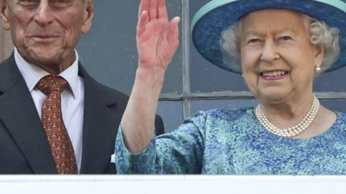 המלכה אליזבת' ה-2 והנסיך פיליפ (צילום: רויטרס)