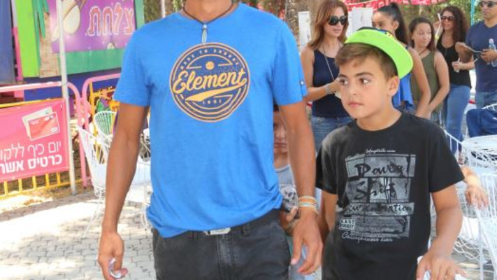 אלי פיניש ובנו נועם. (צילום:סיוון פרג')