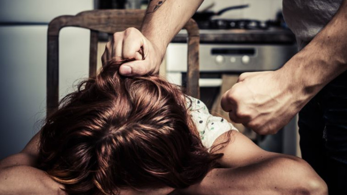 התעללות בילדים 