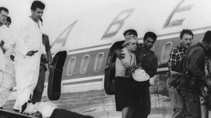 שחרור מטוס סבנה. צילום: רויטרס