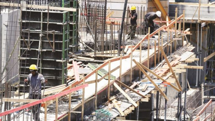 אתר בנייה בתל אביב