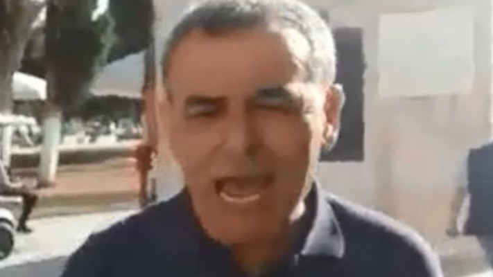 בוחל בסמלי המדינה אבל זוכה להטבות, זחאלקה בהר הבית