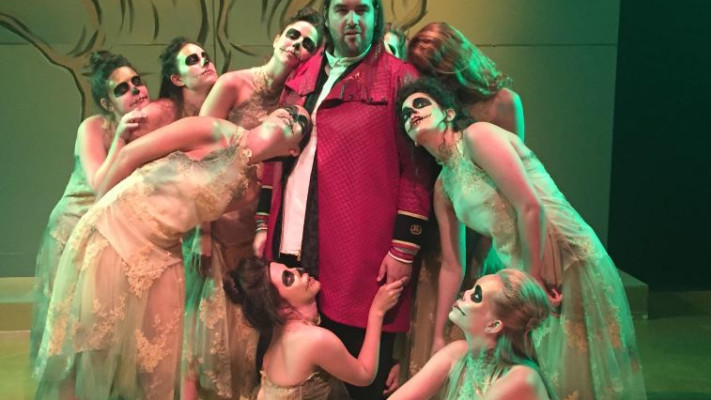 המלט בבימוי מאור זגורי