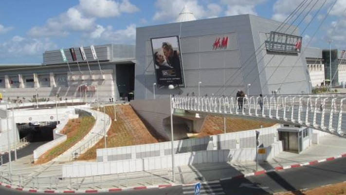 הקניון הגדול בפתח תקווה