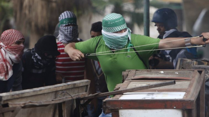 &quot;אילו היינו יורים בכל מיידה אבנים , היה פה רצח עם&quot;, צילום: רויטרס