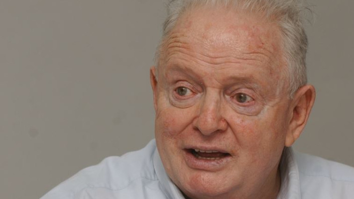 טומי לפיד ז&quot;ל. ניסה להקים מפלגה שכל עניינה הוא התנגחות בחרדים ושנאה אליהם. צילום: פלאש 90