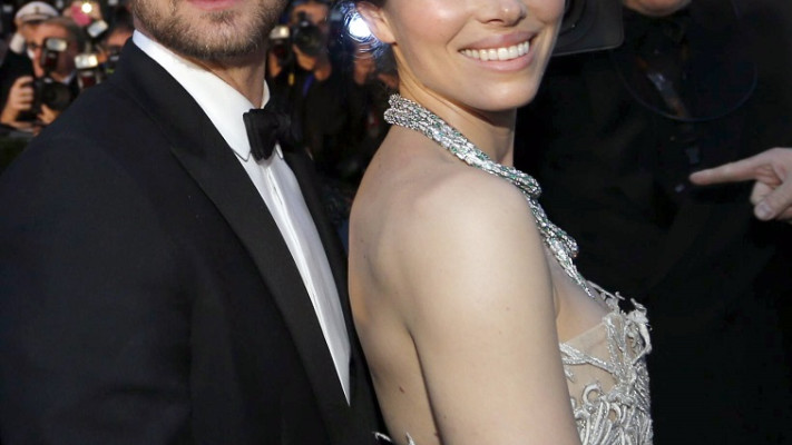 ג'סטין טימברלייק, ג'סיקה ביל. רויטרס