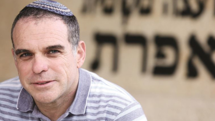 ינאם בעצרת רבין, עודד רביבי. צילום: אריאל בשור