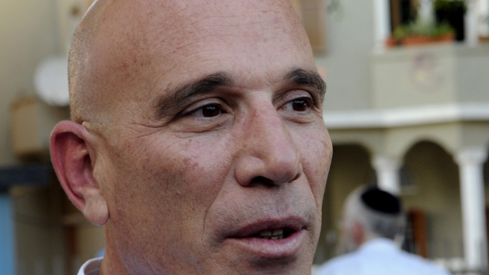 נאבק. אילן בן דב