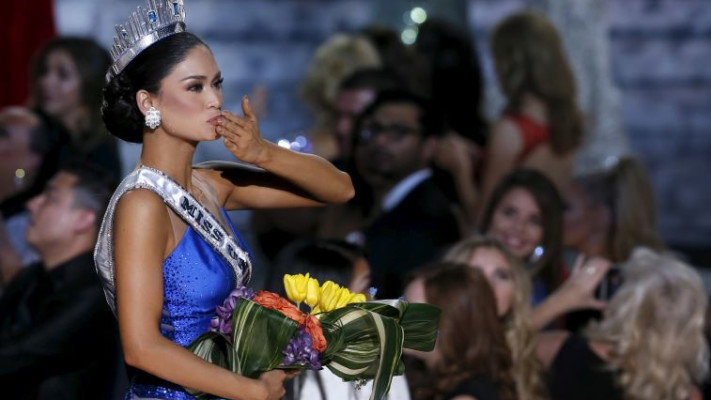 &quot;דרך מאוד לא שגרתית לזכות בתחרות&quot; מיס פליליפינים. צילום: רויטרס