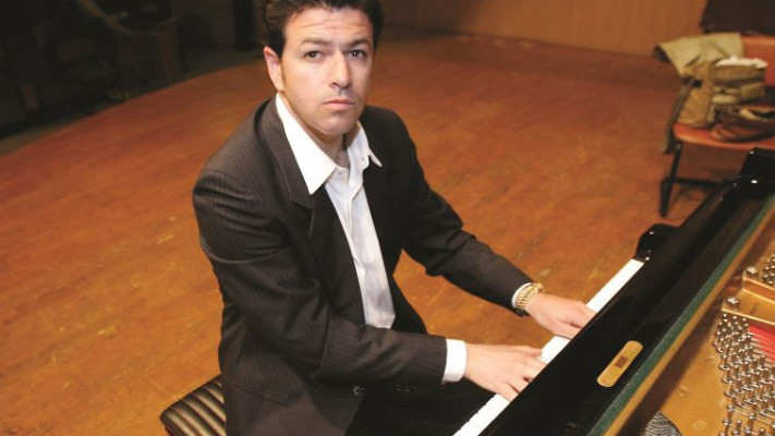 אבס על הפסנתר. צילום: דני מרון