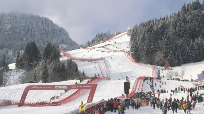 תחרויות גלישה במורד.  הר האהננקם. צילום: Michael Fleischhacker  CC BY-SA 3.0