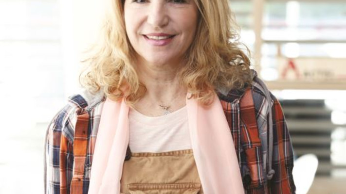 הדס שטייף. אלוני מור