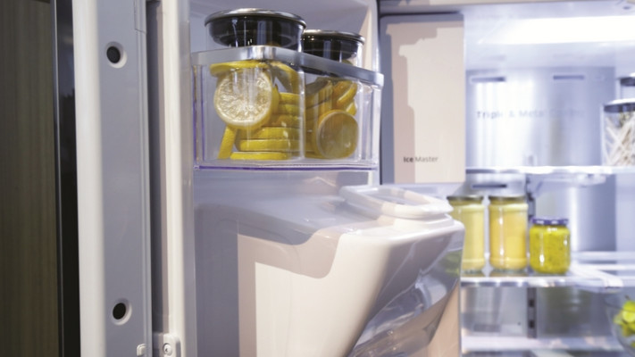 המקרר החכם של סמסונג. צילום: רויטרס