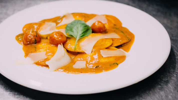 ניוקי בשמנת וויסקי. צילום: ילנה קבטני