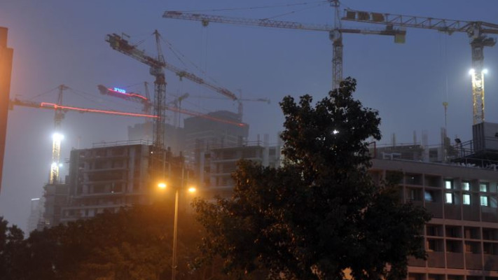 אובך בתל אביב. אבשלום ששוני