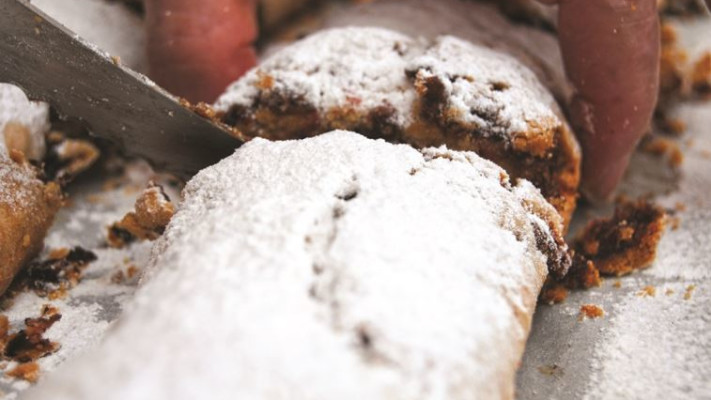 בצק שהולך נהדר עם כל מלית שתבחרו. כרוכיות תמרים. צילום: פסקל פרץ רובין