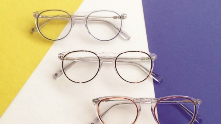 תורמים זוג משקפיים על כל זוג שנרכש. וורבי פארקר. צילום מסך מתוך אינסטגרם