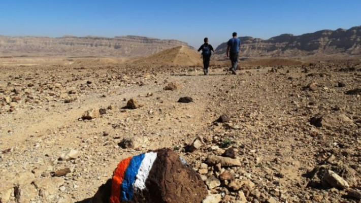 תהיה תחרות? שביל ישראל הקיים. צילום:דב גרינבלט