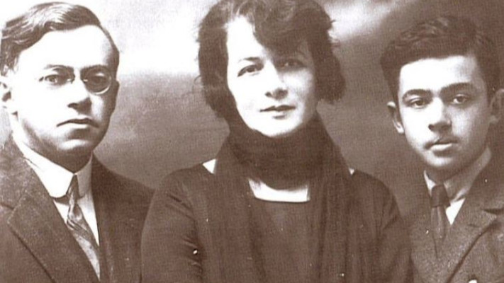 זאב ז'בוטינסקי ומשפחתו. צילום: ארכיון מכון ז'בוטינסקי