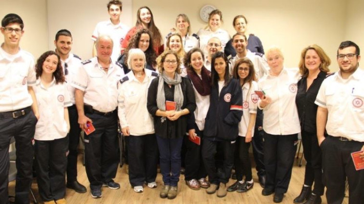 אנשי מד&quot;א בסדנא ללימוד שפת הסימנים. צילום: דוברות מד&quot;א