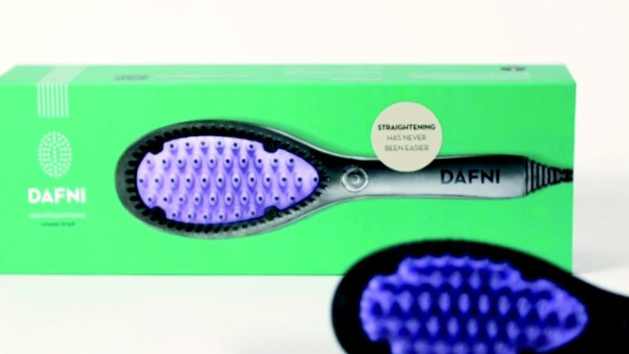 הפכה ללהיט בישראל. מברשת חשמלית להחלקת שיער 