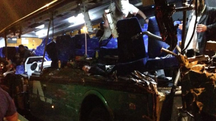 התאונה הקשה בכביש מס' 1. צילום: דוברות מד&quot;א