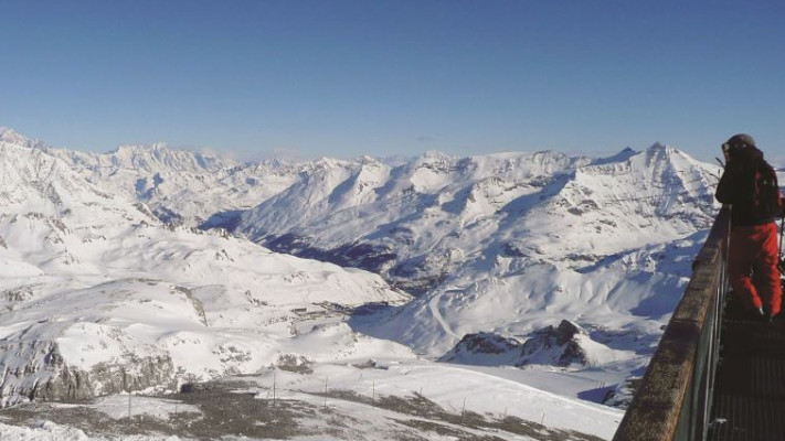 נושא את שמו של הגולש הצרפתי ז'אן־פול קילי.  Espace Killy