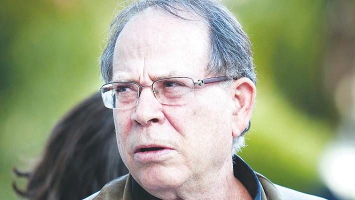 &quot;לא כל משפחה במצוקה ראויה לטלפון מראש הממשלה&quot;. רזי ברקאי. צילום: משה שי, פלאש 90