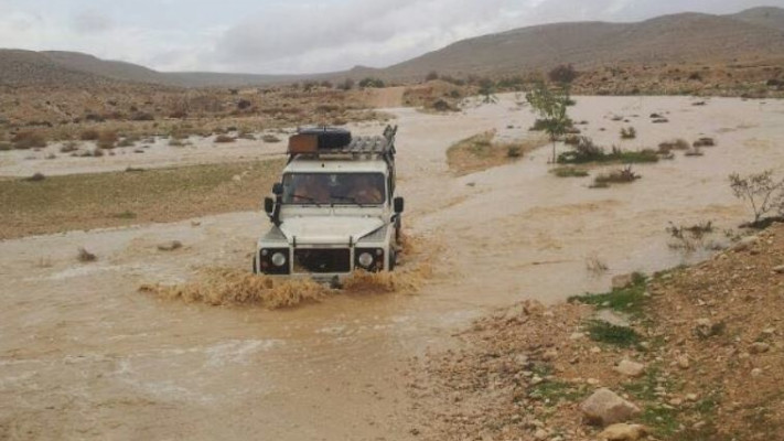 רכב של יחידת חילוץ רמת נגב בנחל צין. צילום: לירן רוזנפלד