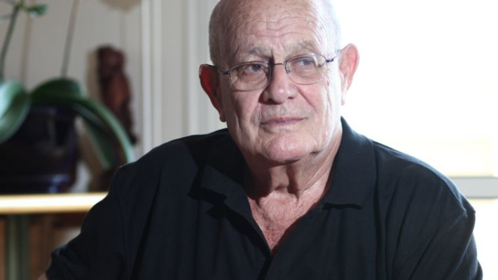 ממצאים מוזרים&quot;, הגיאולוג יוסילנגוצקי. צילום: אלוני מור&quot;