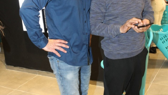 רפואה שלמה! (צילום: רפי דלויה)