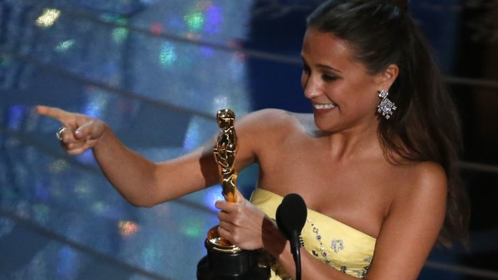 אליסיה ויקאנדר, זוכת האוסקר לשחקנית המשנה. צילום: רויטרס 