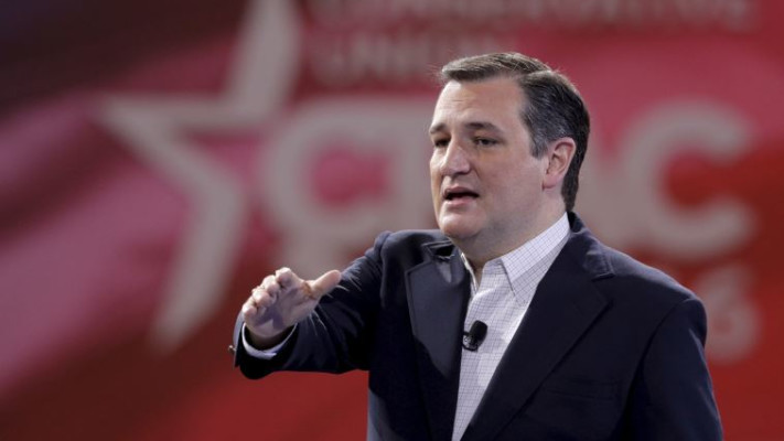 מפגין תמיכה סבירה וזהירה בנשיא. קרוז. צילום: רויטרס