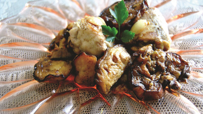 תבשיל עוף חצילים