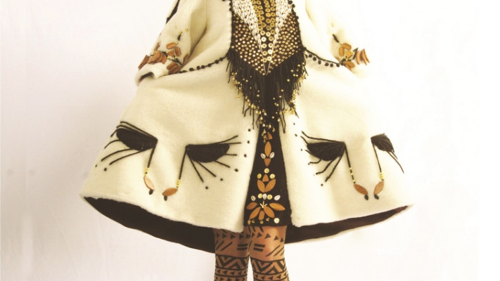 בגד בהשראת רקמה פלסטינית. צילום: ענבל מימון