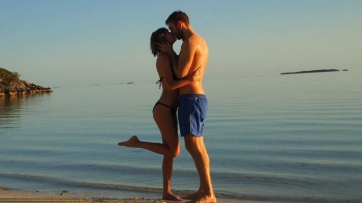 ימים יפים יותר... טיילור סוויפט וקלוין האריס נופשים (צילום: אינסטגרם)