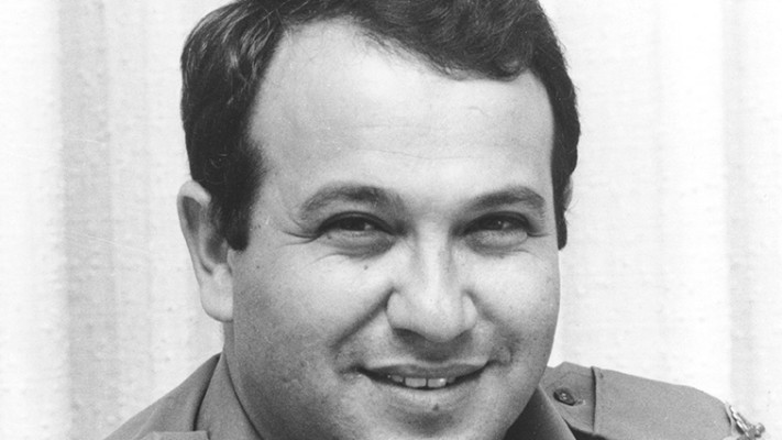 מאיר דגן, כשהיה בדרגת תת אלוף. צילום: דובר צה&quot;ל. באדיבות ארכיון צה&quot;ל במשרד הביטחון