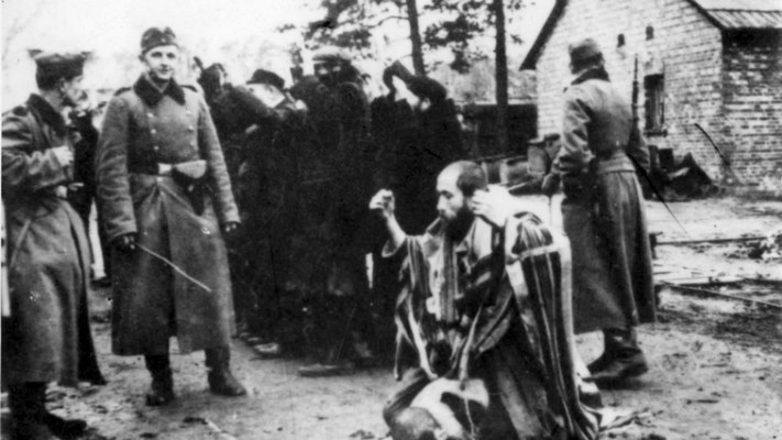 &quot;מבטיח שדבר כזה לא יחזור&quot;. תמונת סבו של מאיר דגן לפני שהנאצים הוציאו אותו להורג