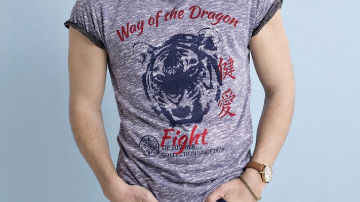 מדגמן. עידן רול (צילום: אלכס ליפקין)