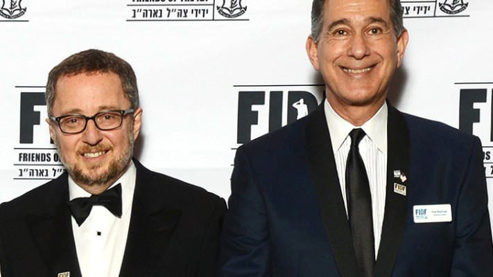 פיטר ויינטראוב וארתור סטארק