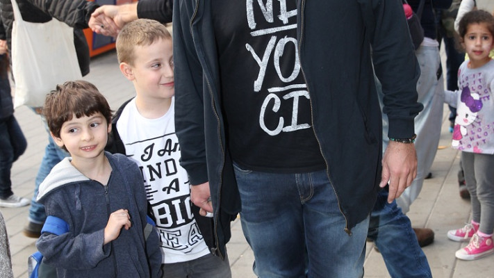 ניקי גולדשטיין עם דור ההמשך