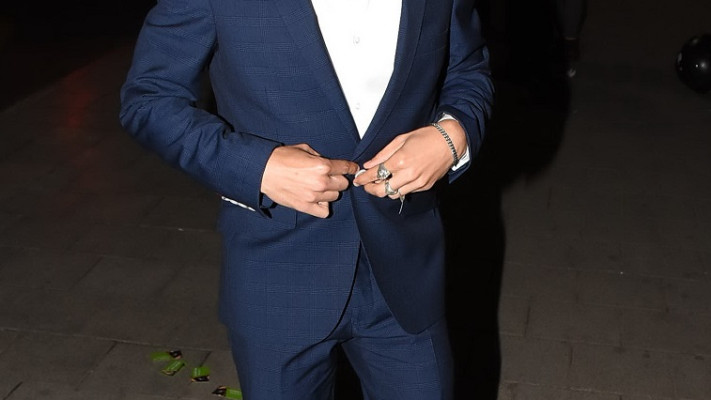 מהצד השני, גם הכפתור אצל איתי תורג'מן פתוח